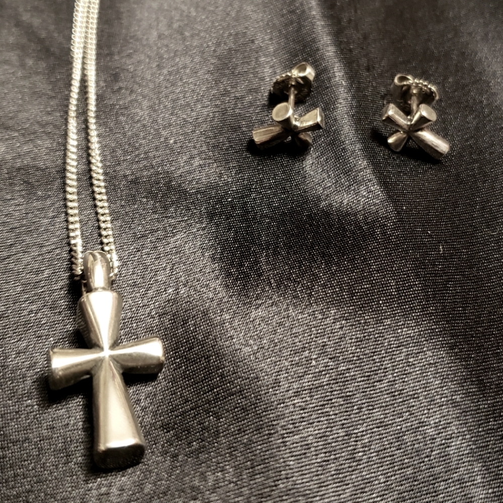 James Avery St. Teresa necklace & earrings